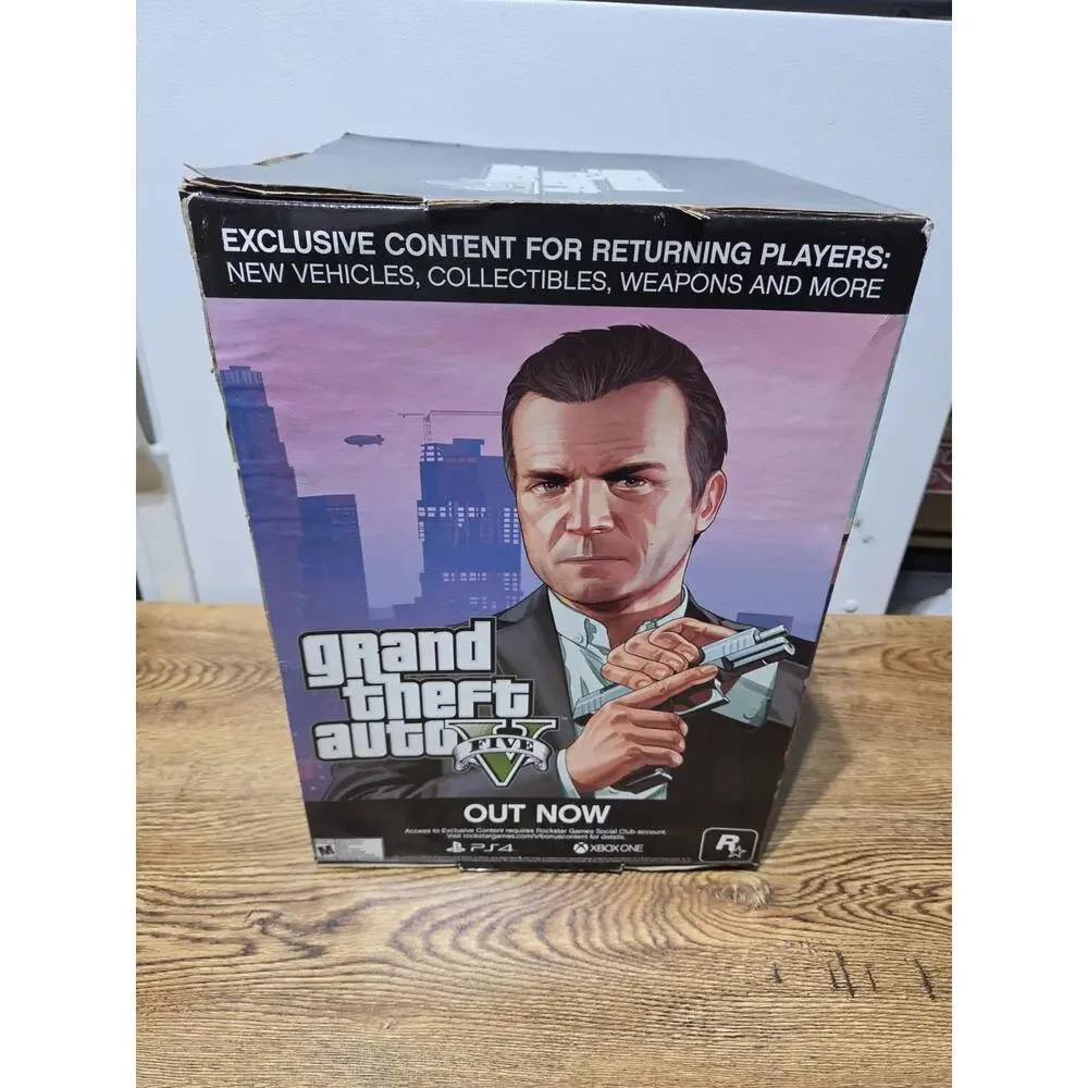 GRAND THEFT AUTO V Store Display Fold Up Promo Box GTA Video Game Promo PS4 XBOX